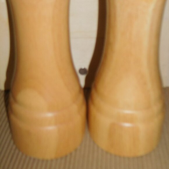 Wooden Salt & Pepper Shakers - Picture 3 of 4